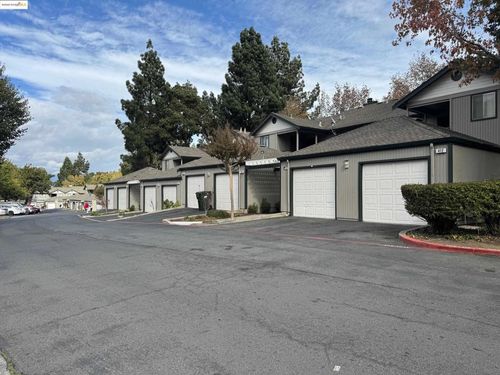 422 Lancaster Ln, Bay Point, CA, 94565-3280 | Card Image