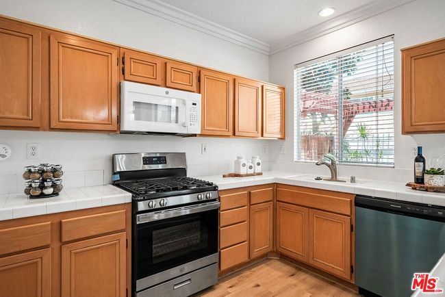 33 Halifax Pl, House other with 3 bedrooms, 3 bathrooms and 2 parking in Irvine CA | Image 9