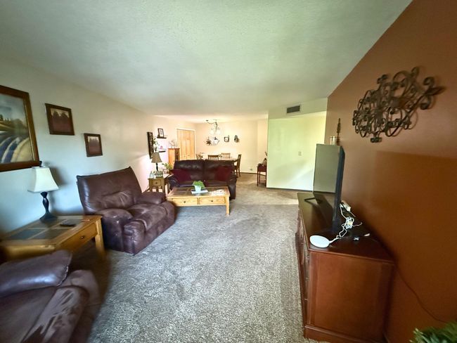 APT-208 - 120 Demont Ave E, Condo with 2 bedrooms, 2 bathrooms and null parking in Little Canada MN | Image 5