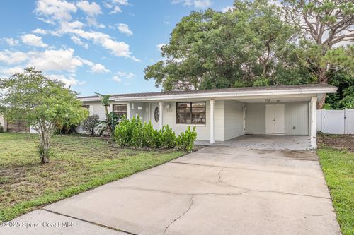 320 Nelson Dr, Merritt Island, FL, 32953-4733 | Card Image