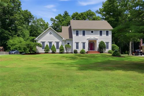 3 Connor Ln, Barrington, RI, 02806-2749 | Card Image
