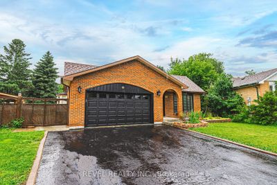 80 Blackthorn Lane, House other with 3 bedrooms, 3 bathrooms and 6 parking in Brampton ON | Image 3