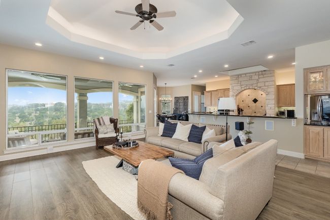 Perfect place to entertain. | Image 6