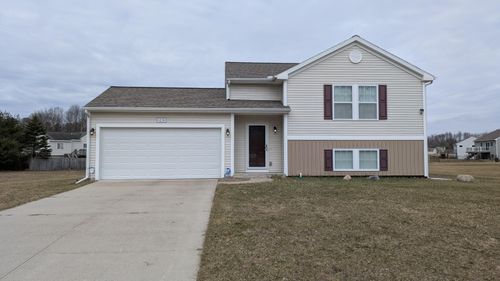 6230 Summer Ridge Ct, Greenville, MI, 48838-6129 | Card Image