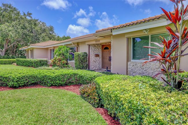 11000 Sw 75 Th Ct, House other with 5 bedrooms, 3 bathrooms and null parking in Pinecrest FL | Image 6