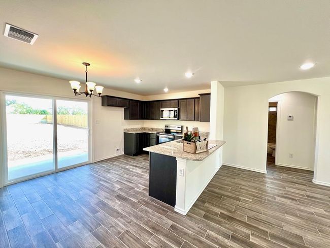 2009 Hudson St, House other with 3 bedrooms, 2 bathrooms and 1 parking in San Angelo TX | Image 4