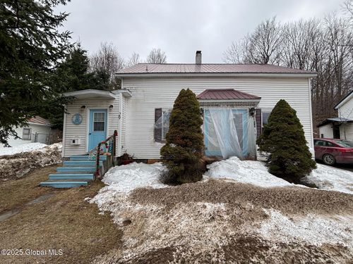 29 College Ave, Malone, NY, 12953-2301 | Card Image