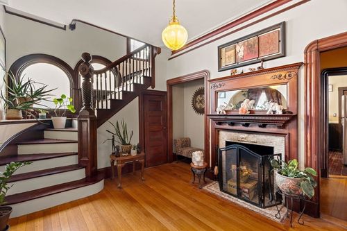 34 Bradlee St, Boston, MA, 02124-1106 | Card Image