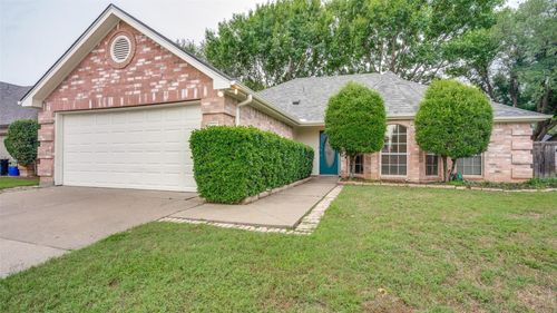 349 College St S, Keller, TX, 76248-2362 | Card Image