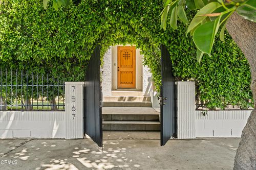 7567 Rosewood Ave, Los Angeles, CA, 90066-1735 | Card Image