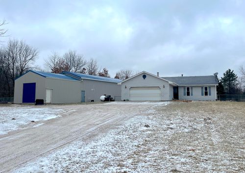 15993 Peach Ridge Avenue, Tyrone Township, MI, 49330 | Card Image