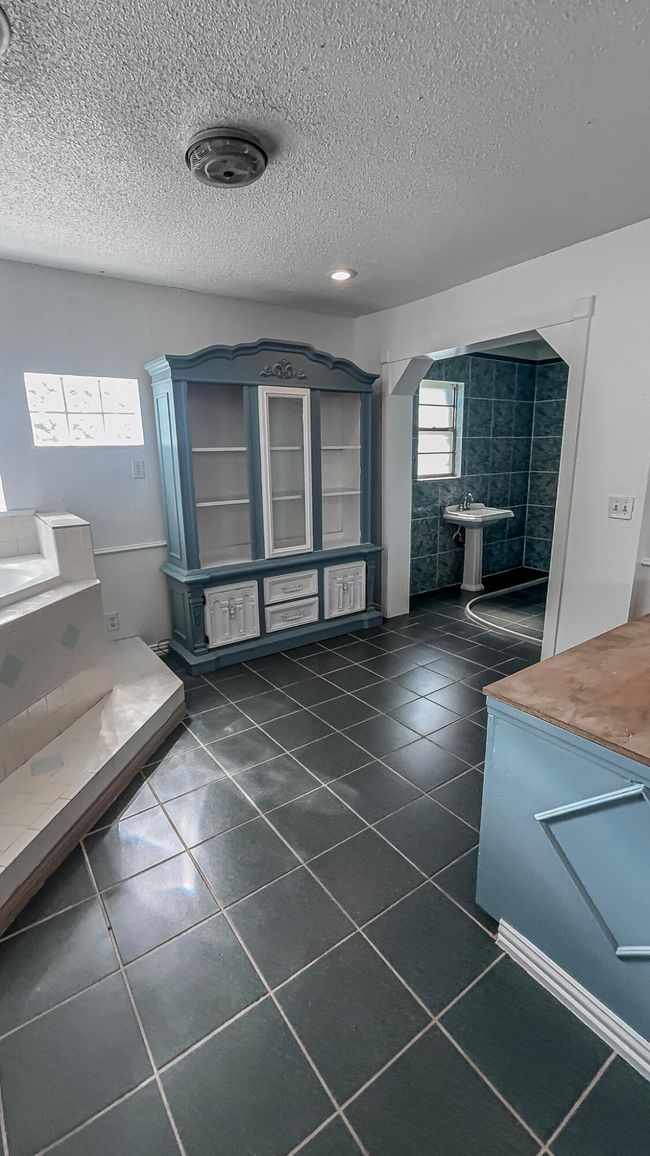 1690 W Us Highway 70, House other with 4 bedrooms, 5 bathrooms and null parking in Plainview TX | Image 29