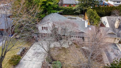 655 Ellengale Rd, Burlington, ON, L7T3N9 | Card Image