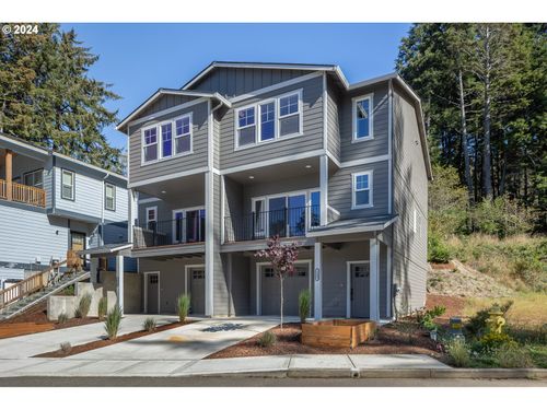 1502 Se Marine Ave, Lincoln City, OR, 97367 | Card Image