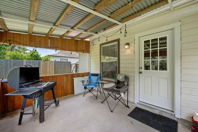 1503 Prather St, House other with 3 bedrooms, 2 bathrooms and 2 parking in Taylor TX | Image 25