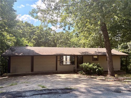 19 Gore Ln, Bella Vista, AR, 72715-8715 | Card Image