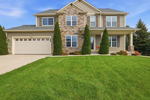 4260 Carneros Way, Jackson, WI, 53037-9016 | Card Image