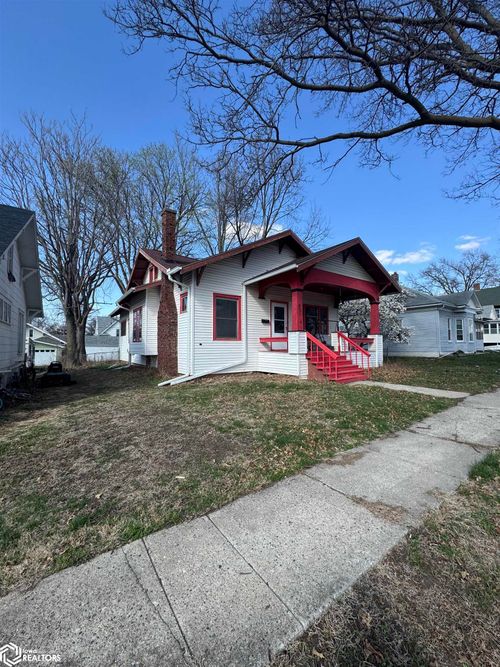 601 8th Ave, Shenandoah, IA, 51601-1939 | Card Image