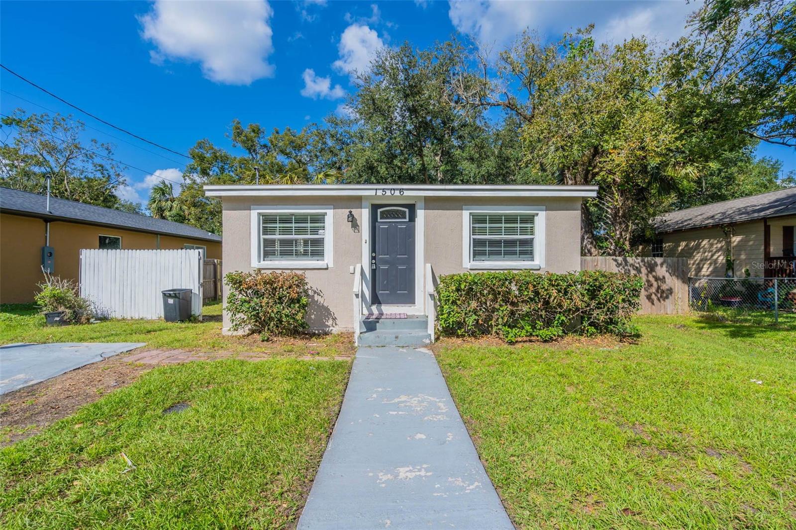 1506 W 16 Th Street, For Sale in Sanford Zoocasa