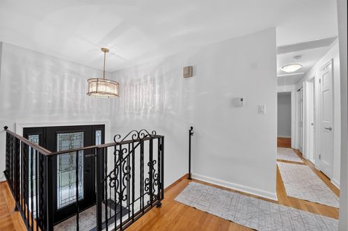 12 Valley Ln, Garrison, NY, 10524-7470 | Card Image