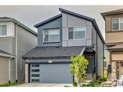 9222 Pear Dr Sw, House other with 3 bedrooms, 3 bathrooms and null parking in Edmonton AB | Image 1