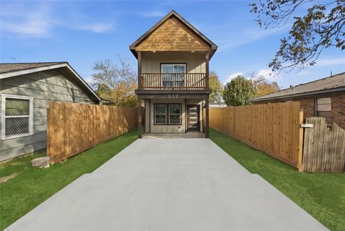 317 S 3rd St, La Porte, TX, 77571-5011 | Card Image