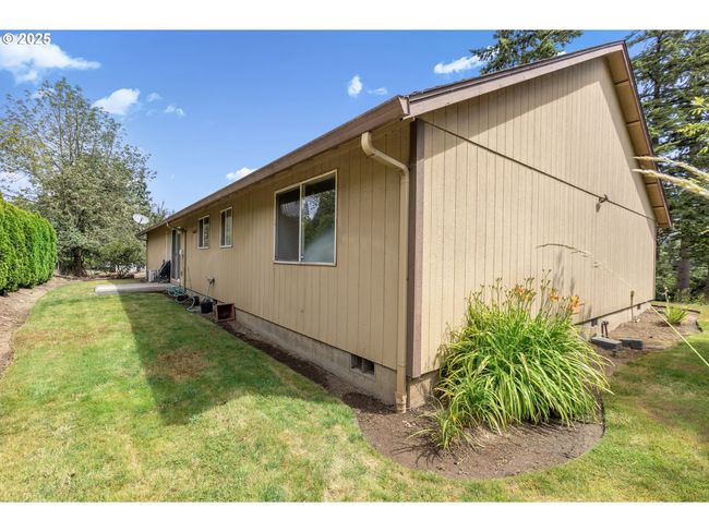 5580 Franklin Blvd, House other with 3 bedrooms, 2 bathrooms and 2 parking in Eugene OR | Image 4