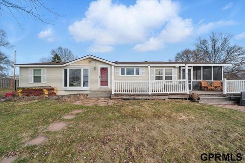 70 Pickard Ln, Council Bluffs, IA, 51501-8358 | Card Image