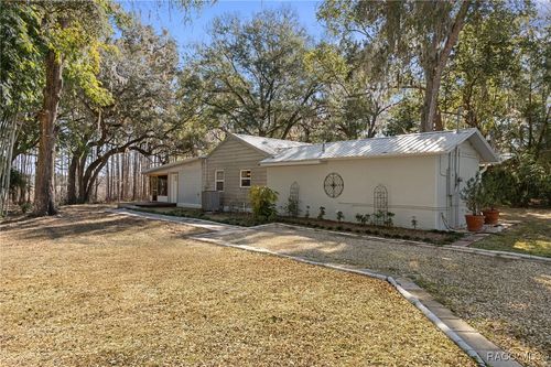 9193 S Great Oaks Dr, Floral City, FL, 34436-3814 | Card Image