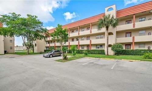 112-3071 W Sunrise Lakes Dr, Fort Lauderdale, FL, 33322 | Card Image