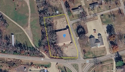 1705 French St, Piedmont, MO, 63957-1013 | Card Image