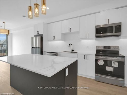 51-3900 Savoy St, London, ON, N6P0H9 | Card Image