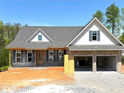 150 Owl Ln, Winston-Salem, NC, 27127-9264 | Card Image