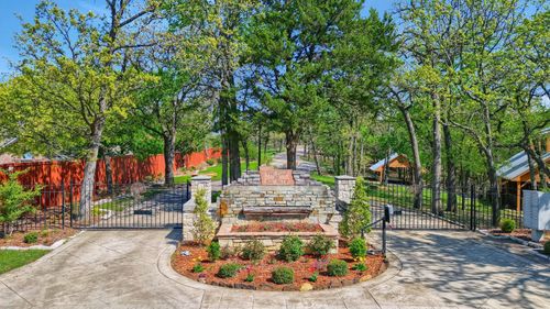 116 Oak Hills Dr, Pottsboro, TX, 75076 | Card Image