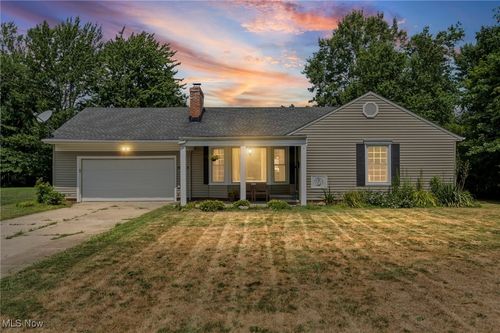 30922 Bexley Dr, Bay Village, OH, 44140-1463 | Card Image