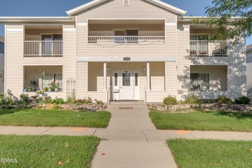 1934 N 16th St, Bismarck, ND, 58501-2032 | Card Image