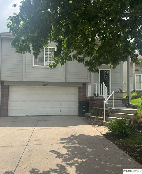 11605 Jefferson Circle, Omaha, NE, 68137 | Card Image