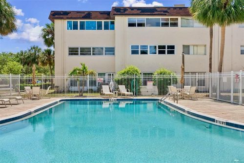 apt-105-209 Ne Lincoln Cir N, ST PETERSBURG, FL, 33702-6860 | Card Image
