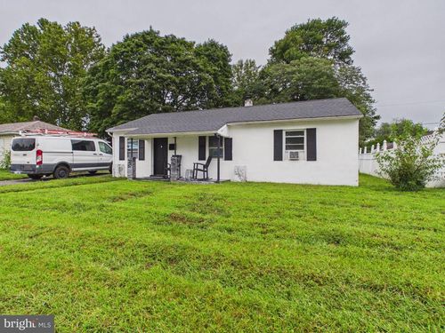 49 Memorial Dr, NEW CASTLE, DE, 19720-1332 | Card Image