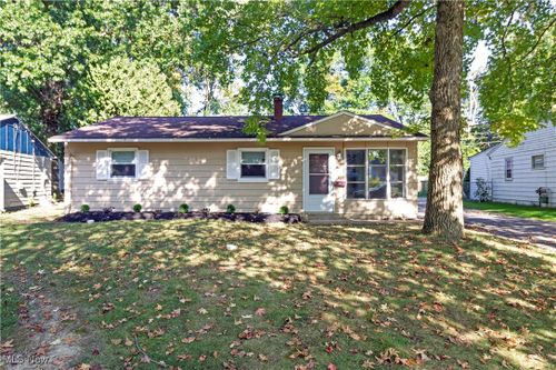 203 Erieview Blvd, Sheffield Lk, OH, 44054-1908 | Card Image