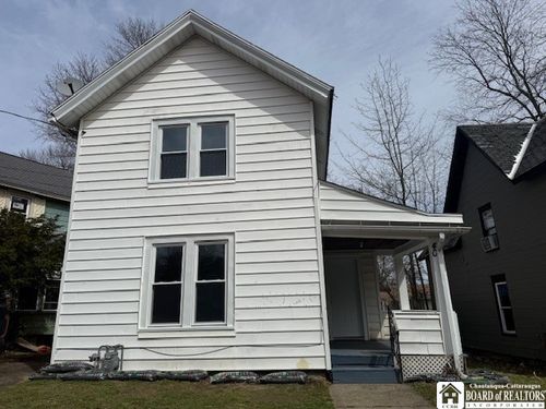 40 Bowen St, Jamestown, NY, 14701-3740 | Card Image