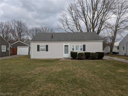 3641 Tacoma Ave, Lorain, OH, 44055-2222 | Card Image