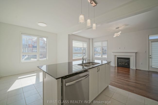 1475 Mockingbird Sq, House other with 4 bedrooms, 4 bathrooms and 2 parking in Pickering ON | Image 10