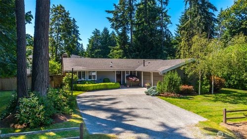 1905 216th Ave Se, Sammamish, WA, 98075-7172 | Card Image