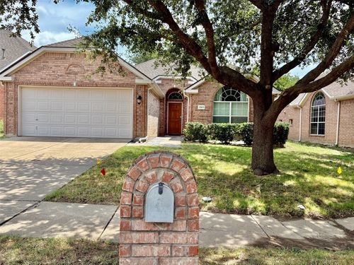 2105 Geneva Ln, Mckinney, TX, 75072-3043 | Card Image