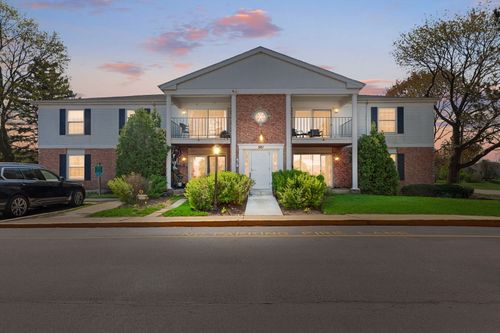 8-987 Golf Course Rd, Crystal Lake, IL, 60014-8830 | Card Image