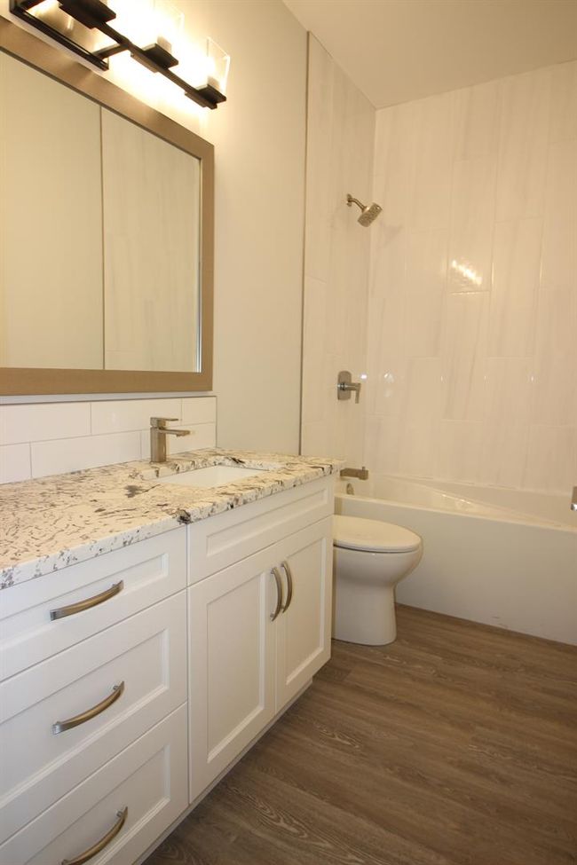6103 Valleyview Dr, Home with 2 bedrooms, 2 bathrooms and 3 parking in Camrose AB | Image 20