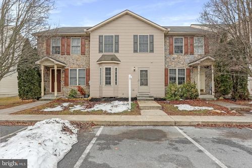 28 Judges Ct, INWOOD, WV, 25428-4990 | Card Image