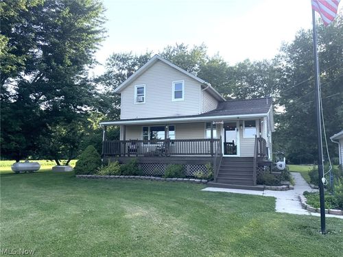 12096 Baumhart Rd, Amherst, OH, 44001-9717 | Card Image