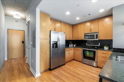 1208 - 360 Nueces Street, Condo with 1 bedrooms, 1 bathrooms and 1 parking in Austin TX | Image 2